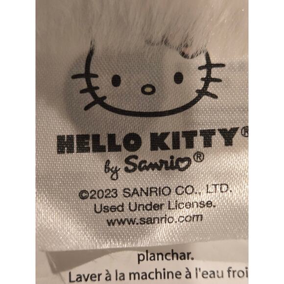 Hot Topic Sanrio Hello Kitty Hooded White Blanket - Picture 5 of 7